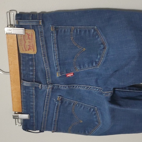 Levi's Jeans Womens Size 26 Size 2 Blue 711 Skinny with Gold Stitching - Picture 8 of 10